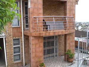 4 Bed House in Bonela