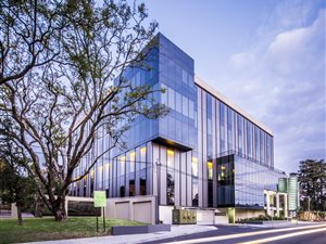 693 m² Commercial space in Illovo