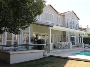 5 Bed House in Dainfern Valley
