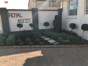 2 Bed Townhouse in Jansen Park