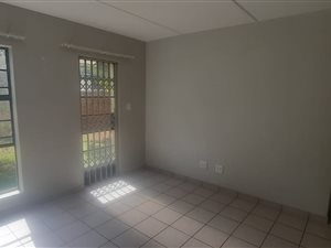 2 Bed Apartment in Die Wilgers