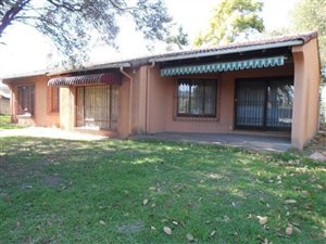 3 Bed House in Manors