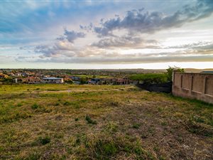 798 m² land for sale in Eagle Canyon Golf Estate | T2052482