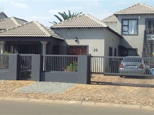 4 Bed House in Lenasia