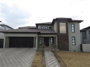 4 Bed House in Blue Valley Golf Estate