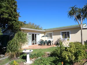 3 Bed House in Greenshields Park