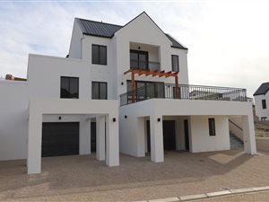 4 Bed House in Stellenbosch Central