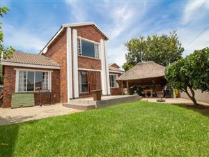 4 Bed Townhouse in Strubens Valley