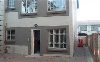 2 Bedroom Apartment in Theresa Park