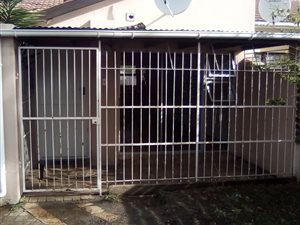 2 Bed Townhouse in Durbanville Central