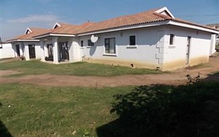 4 Bedroom House in Amanzimtoti