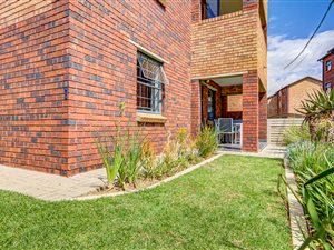 2 Bed Apartment in Glenvista