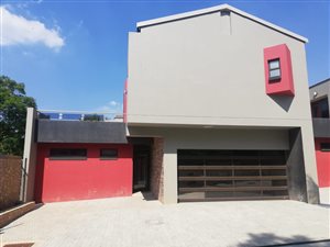4 Bedroom Cluster in Waterkloof
