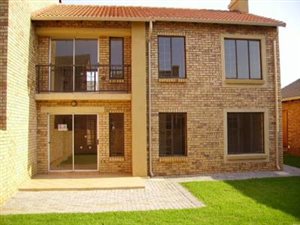 2 Bedroom Simplex in Eco Park