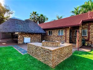4 Bed House in Karen Park