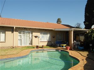 3 Bed House in Bonaero Park