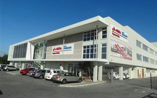 300 m² Office Space in Overbaakens