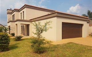 4 Bedroom House in The Meadows