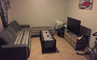 2 Bedroom House in Tableview