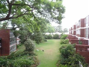 2.5 Bed Apartment in Illovo