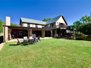 6 Bed House in Malgas