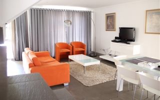 2 Bedroom Apartment in Strathavon