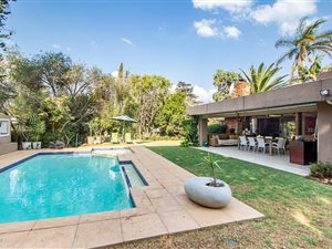 4 Bed House in Senderwood
