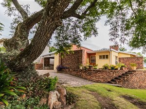 3 Bed House in Fort England