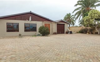 5 Bedroom House in Heiderand