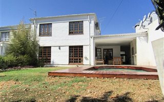 2 Bedroom Cluster in Silver Lakes Golf Estate
