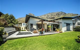 3 Bedroom House in Stonehurst Mountain Estate