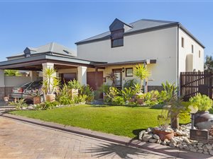 3 Bed House in Atlantic Beach Golf Estate