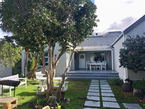 7 Bed House in Eastcliff