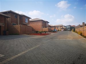 2 Bed Apartment in Boardwalk