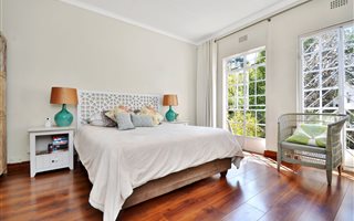 3 Bedroom Apartment in Hyde Park