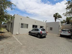 200 m² Office Space in Vincent