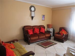 2 Bed Flat in Eldorado Park
