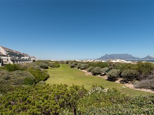 3 Bed Apartment in Tableview