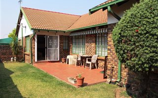 3 Bedroom Townhouse in Hutten Heights