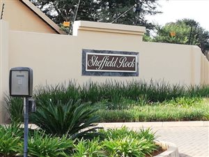 2 Bed Townhouse in Pomona