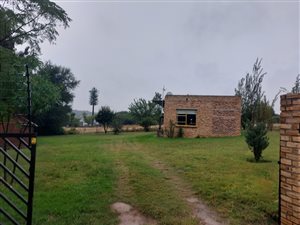4888 ha Smallholding in Blue Hills