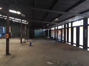 1750 m² Industrial space in Vulcania