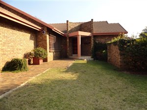 3 Bed Cluster in Florida Park