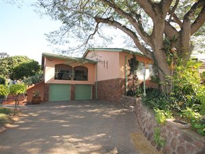 4 Bed House in West Acres