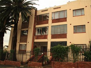 1 Bed Apartment in Troyeville