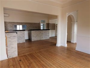 230 m² Commercial space in Glenwood