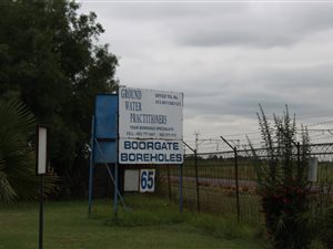 5 ha Farm in Droogefontein