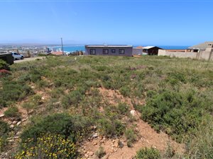 525 m² Land available in Mossel Bay Central