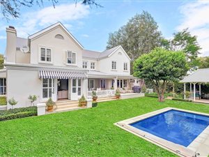 4 Bed Cluster in Bryanston West