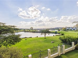 4 Bed House in Eagle Canyon Golf Estate